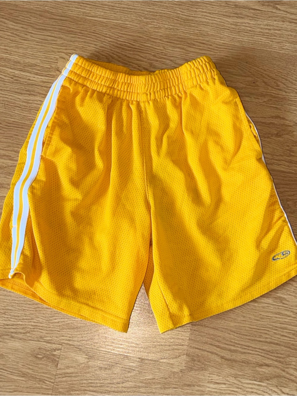 Champion Boys Mesh Athletic Shorts Yellow White Striped Youth Size Medium - Picture 2 of 4